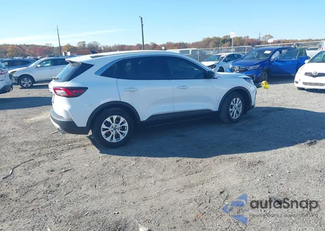 2023 Ford Escape Active z USA, uszkodzony, nr VIN 1FMCU0GN6PUB17289